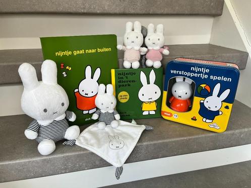 Nijntje knuffels en boekjes set, Kinderen en Baby's, Speelgoed | Knuffels en Pluche, Zo goed als nieuw, Konijn, Ophalen of Verzenden