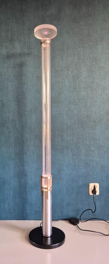 Kunstzinnige vloerlamp - One of a kind, Huis en Inrichting, Lampen | Vloerlampen, Gebruikt, 100 tot 150 cm, Kunststof, Metaal