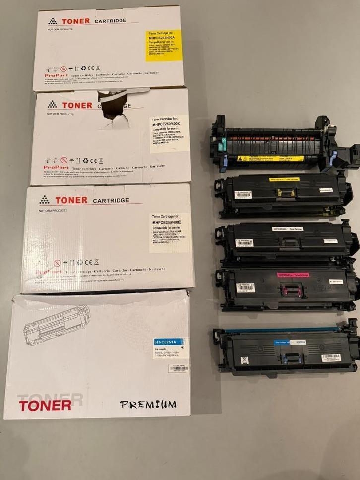 Toner set Color laserJet CP3525, Laserjet 500 Laserjet M551, Computers en Software, Printerbenodigdheden, Gebruikt, Toner, Ophalen of Verzenden
