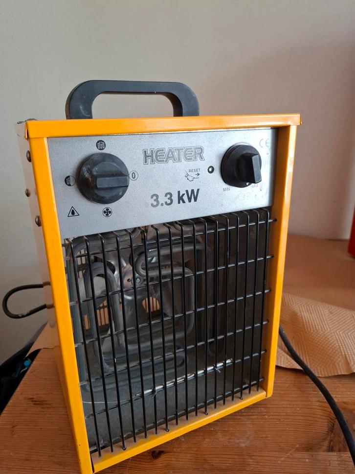 Elektrische Kachel 3.3kW met Thermostaat, Doe-het-zelf en Verbouw, Verwarming en Radiatoren, Zo goed als nieuw, Kachel, 800 watt of meer