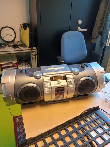 JVC RV-NB70S boombox beschikbaar voor biedingen