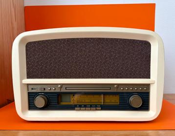 SOUNDMASTER  retro/ vintage zgan beschikbaar voor biedingen