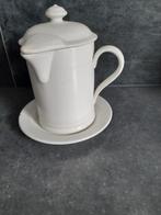 Mooi gave stroopkan met onderschotel  Maastricht  gemerkt, Antiek en Kunst, Antiek | Servies los, Ophalen of Verzenden