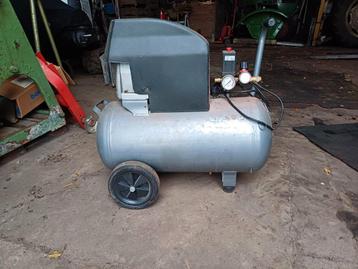 Tekoop compressor  beschikbaar voor biedingen