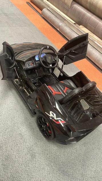 Kinderauto Lamborghini aventador sv zwart 2 zits zitauto beschikbaar voor biedingen
