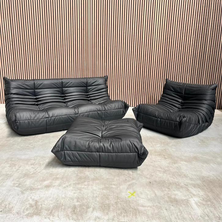 Ligne Roset Togo set - Nero leder, Antiek en Kunst, Antiek | Meubels | Stoelen en Banken, Ophalen of Verzenden