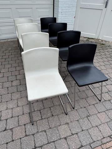 IKEA stoel type Bernhard - 4x wit en 4x zwart - evt los beschikbaar voor biedingen