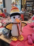 Gebreide Eend met Muts en Sjaal, Ophalen of Verzenden, Nieuw, Breien, Overige typen