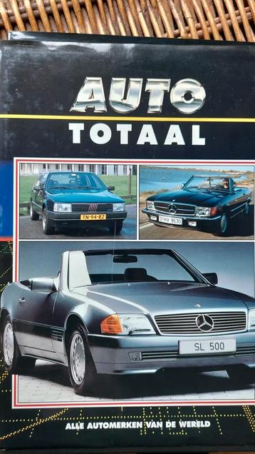 Auto totaal boeken beschikbaar voor biedingen