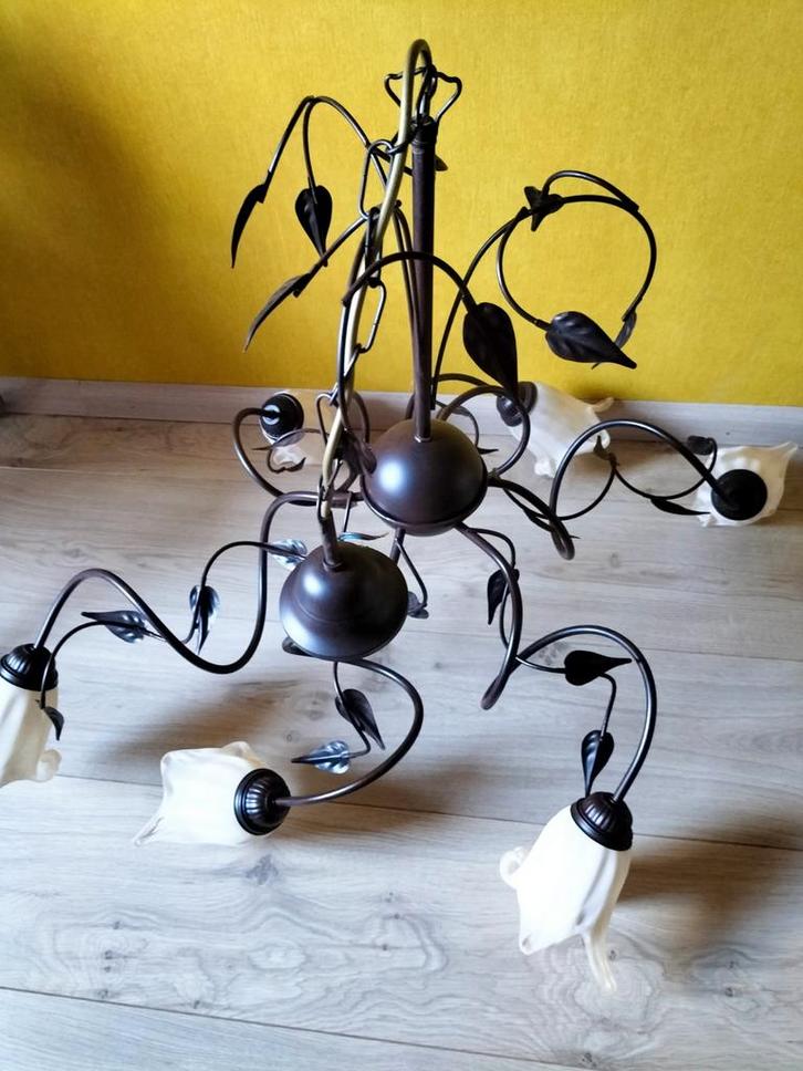 Mooie Hanglamp met bloemvorm glazen kappen, Huis en Inrichting, Lampen | Hanglampen, Zo goed als nieuw, 50 tot 75 cm, Glas, Metaal