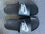 Nike slippers maat 42, Kleding | Dames, Ophalen, Zo goed als nieuw, Zwart, Sneakers of Gympen