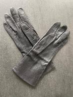 2 paar vintage leren handschoenen, Kleding | Dames, Mutsen, Sjaals en Handschoenen, Ophalen of Verzenden, Zo goed als nieuw, Handschoenen