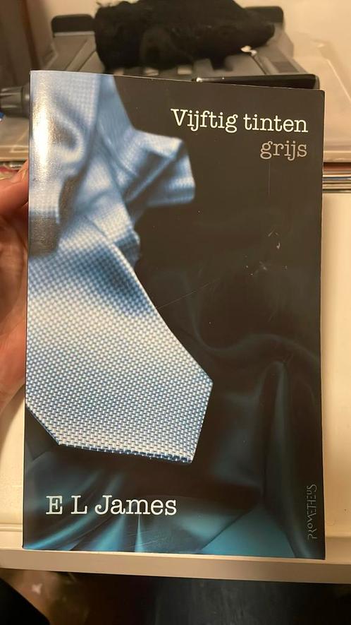 E.L. James - Vijftig tinten grijs, Boeken, Literatuur, Zo goed als nieuw, Amerika, Ophalen of Verzenden