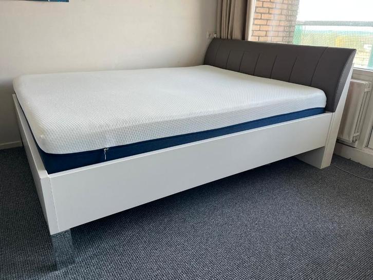 Matt Sleeps Original matras 160x200cm (+ gratis bedframe), Huis en Inrichting, Slaapkamer | Matrassen en Bedbodems, Zo goed als nieuw