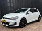 VW GOLF 7 GTI - PERFORMANCE - 2.0 TSI - 2013 - PARELMOER WIT, Auto's, 65 €/maand, Stof, 4 cilinders, 1984 cc