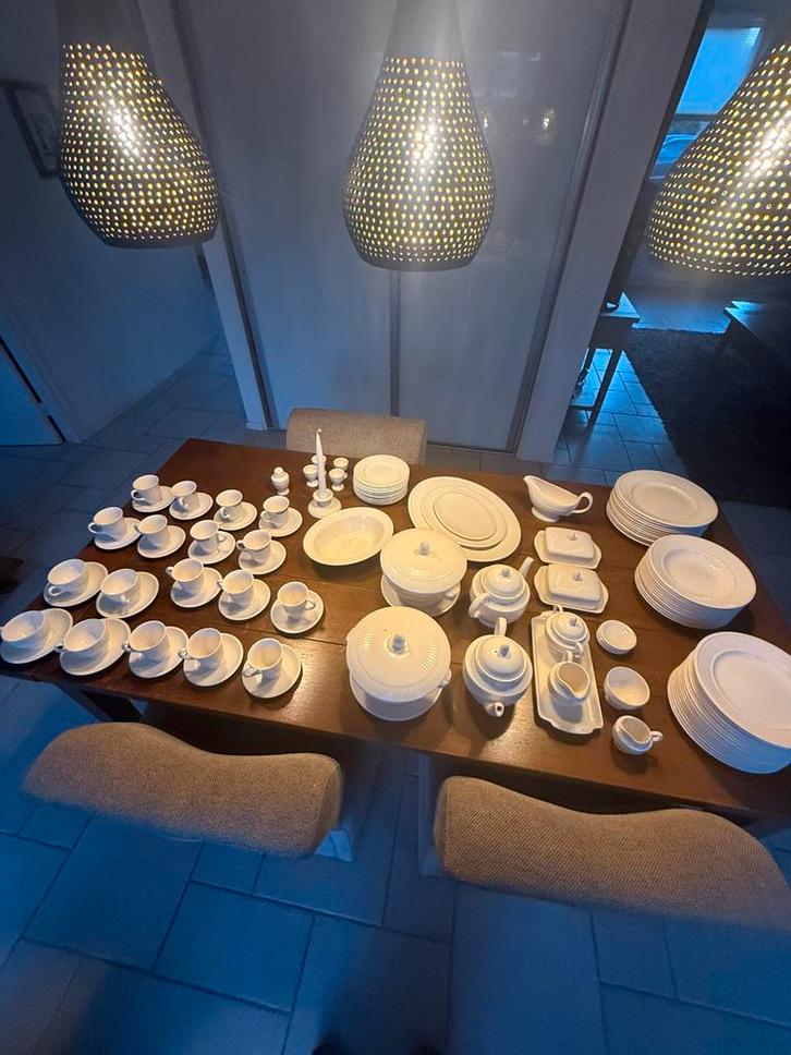 Compleet wedgwood serviesset, Huis en Inrichting, Keuken | Servies, Zo goed als nieuw, Wedgwood, Porselein, Ophalen