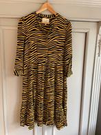 Lolly’s Laundry jurk zebra geel zwart maat Xs/s., Kleding | Dames, Jurken, Lollys laundry, Ophalen of Verzenden, Maat 36 (S), Zwart