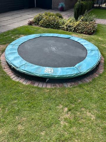 Trampoline 2,50m - Gebruikt beschikbaar voor biedingen