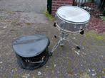 Verchroomde snaredrum met standaard en draaghoes., Wiggers, Fame., Ophalen of Verzenden, Trommel, Niet bekend