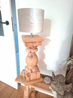 Twee mooie teak Lampen met kap., Ophalen of Verzenden, Zo goed als nieuw, 50 tot 75 cm