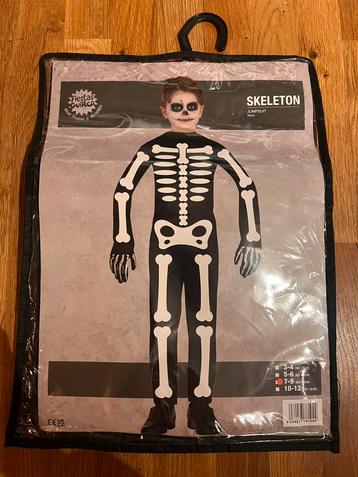 Halloween skelet jumpsuit maat 7-9 jaar beschikbaar voor biedingen