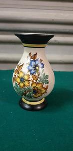 Modica gouda-plateel vaas, Ophalen of Verzenden, 'T Olde Gre-j, Info@toldegrej.nl, Endepoelstraat 20f Didam