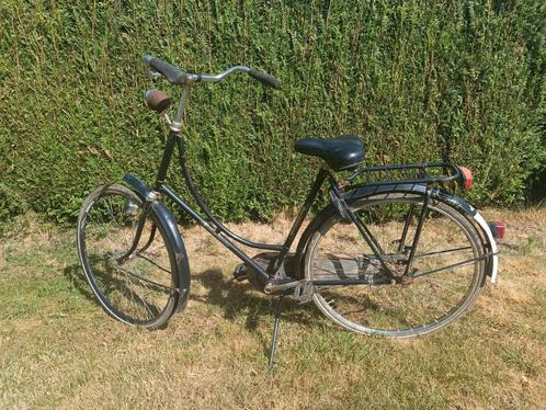 Echte oude Batavus omafiets bijna 50jr oud, Fietsen en Brommers, Fietsen | Dames | Omafietsen, Gebruikt, 56 cm of meer, Ophalen