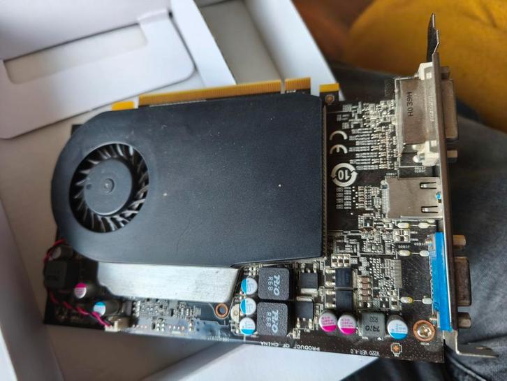 Radeon HD 6670 Grafische Kaart, Computers en Software, Videokaarten, Gebruikt, AMD, PCI-Express 2.1, GDDR3, HDMI, DVI, VGA, Ophalen of Verzenden