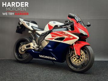 HONDA CBR 1000 RR FIREBLADE/INRUILKOOPJE/SPOTPRIJS! beschikbaar voor biedingen