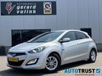 Hyundai i30 1.6 GDI i-Motion Plus ECC NAV CRUISE TREKHAAK, Auto's, Hyundai, Voorwielaandrijving, Euro 5, Gebruikt, 1591 cc