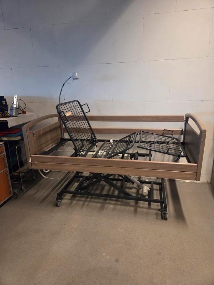 Luxe zorgbed / verpleegbed Lima 1000, Diversen, Verpleegmiddelen, Ophalen