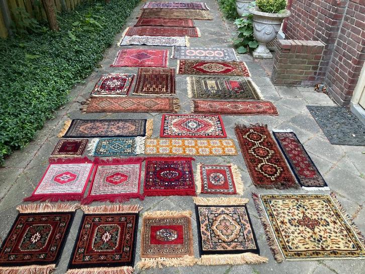 40 Perzische tafelloper kastkleedje tapijt kleed tafelkleed, Huis en Inrichting, Stoffering | Tapijten en Kleden, Gebruikt, 100 tot 150 cm