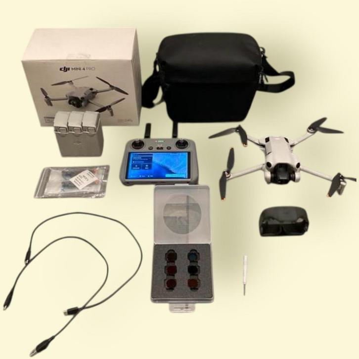 DJI mini 4 pro, fly more Combo, Audio, Tv en Foto, Drones, Zo goed als nieuw, Drone met camera, Ophalen of Verzenden