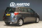 Toyota Verso-S 1.3 VVT-i Comfort Plus + CAMERA / TREKHAAK, Auto's, Voorwielaandrijving, Euro 5, Stof, Gebruikt