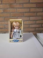 TK PORSELEINEN POP CA 25 CM GROOT IN ORIGINELE VERPAKKING, Ophalen of Verzenden, Nieuw, Pop
