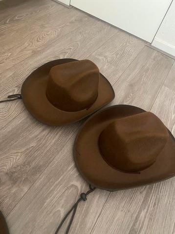 2 cowboyboeden bruin beschikbaar voor biedingen