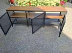 Wand Meubel, Ophalen, Met deur(en), Metaal, 150 tot 200 cm