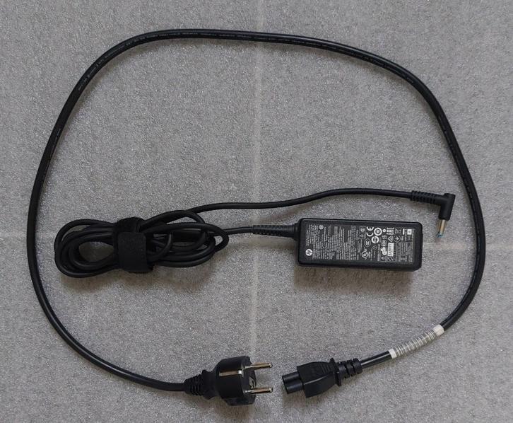 HP AC Adapter / Oplader. Output: 19.5 V-DC, 2.31 A., Computers en Software, Laptop-opladers, Zo goed als nieuw, Ophalen of Verzenden