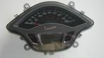 TE KOOP VESPA SPRINT IGET KM TELLER  MET SMOKE GLAS, Fietsen en Brommers, Brommeronderdelen | Scooters, Ophalen of Verzenden, Nieuw