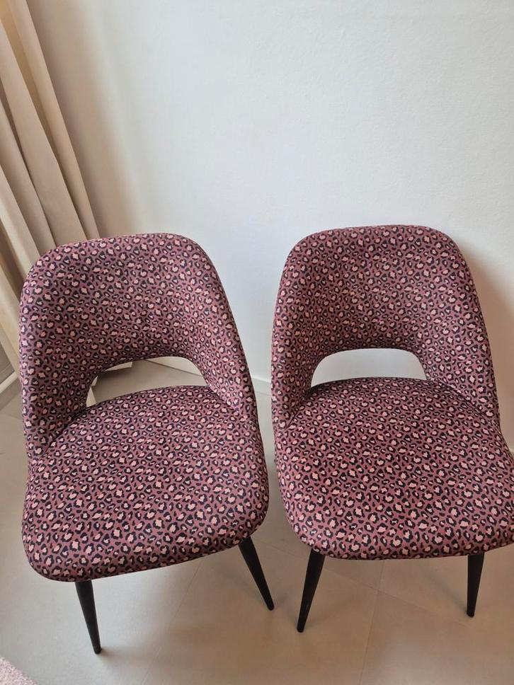 Leopard Stoelen - Set van 2, Huis en Inrichting, Stoelen, Zo goed als nieuw, Twee, Hout, Stof, Bruin, Ophalen