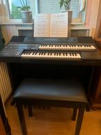 Keyboard/orgel met krukje en muziek, Kunststof, Gebruikt, Ophalen