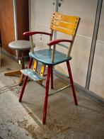 Mooie oude houten kinderstoel, Antiek en Kunst, Curiosa en Brocante, Ophalen