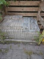 Waaltjes gratis af te halen, Tuin en Terras, Ophalen, Zo goed als nieuw, Beton, Klinkers