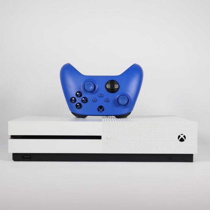 Xbox One S 1TB - B Grade, Spelcomputers en Games, Spelcomputers | Xbox Series X en S, Gebruikt