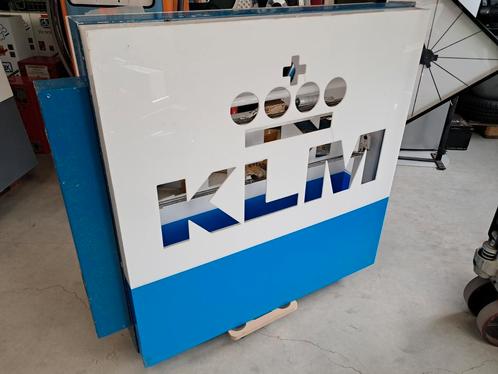 Mooie Oude Koninklijke KLM lichtbak 100cm bij 100cm 2 zijdig, Verzamelen, Merken en Reclamevoorwerpen, Gebruikt, Reclamebord, Ophalen