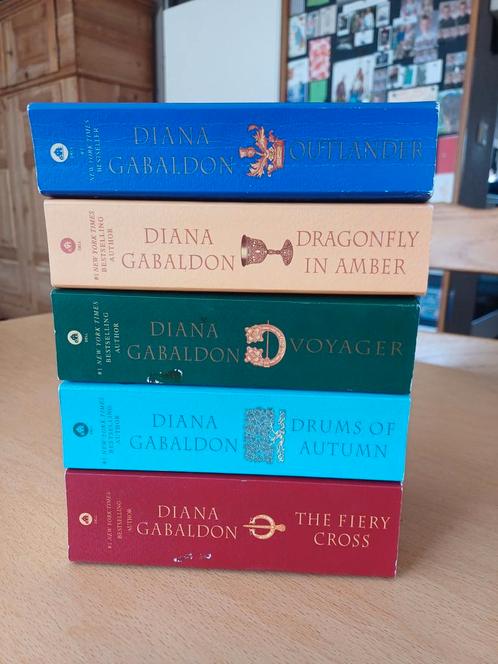 DIANA GABALDON - OUTLANDER 5 delen, Boeken, Fantasy, Zo goed als nieuw, Ophalen of Verzenden