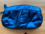 Nieuw blauw metallic make-up tasje pouch rits egf toilettas, Sieraden, Tassen en Uiterlijk, Tassen | Damestassen, Ophalen of Verzenden