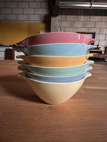 6 Petrus Regout Pastel Schaaltjes/Soepkommen beschikbaar voor biedingen