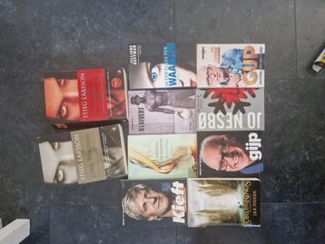 Diverse boeken beschikbaar voor biedingen