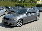 BMW 3-serie 318i Business Line M Sport|Nieuwe Ketting|Naviga, Achterwielaandrijving, Zwart, Alcantara, Origineel Nederlands